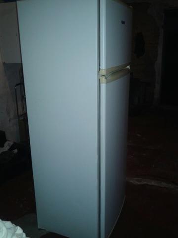 Porém está funcionando tdo direito so ñ tem a gaveta de