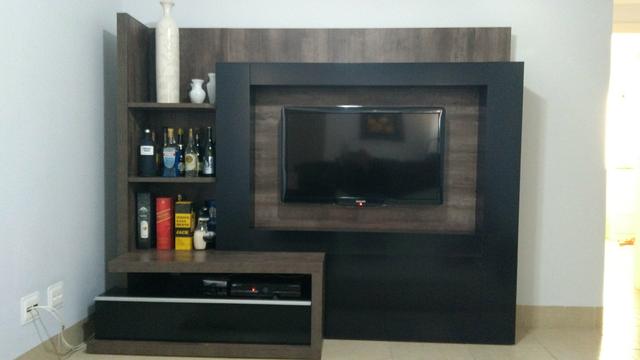 Vendo Estante/ painel HD para sala semi novo