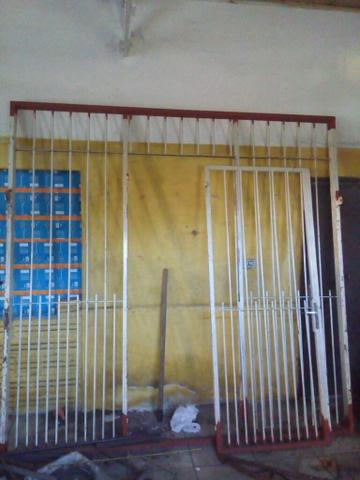 Vendo portão de contra peso