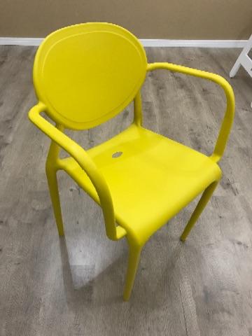 Cadeira amarela