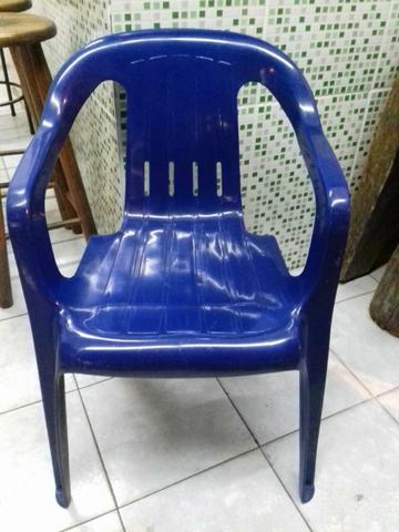 Cadeiras bem conservadas
