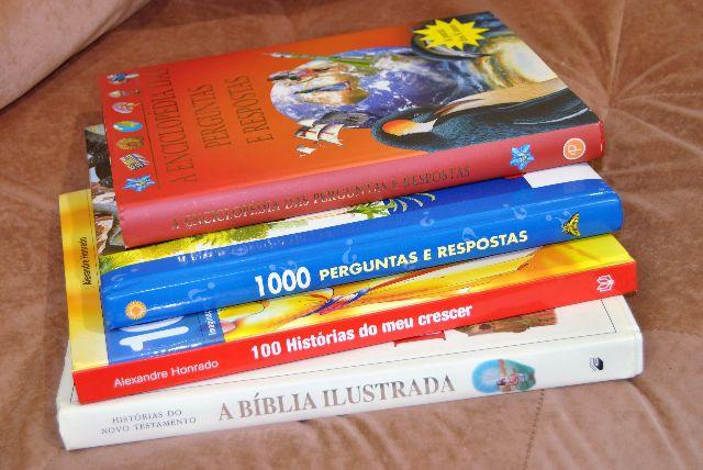 Conjunto Livros, Enciclopédia e Bíblia Ilustrada Infantil