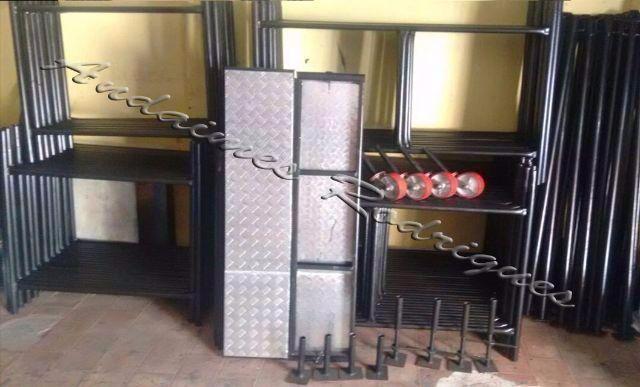 Fabrica de andaimes parada de lucas  -