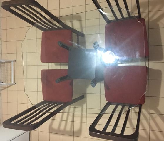 Mesa de jantar 4 lugares