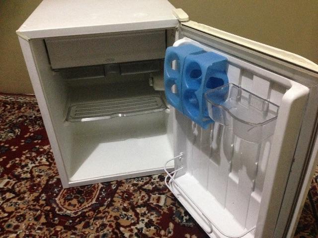 Mini geladeira frigobar