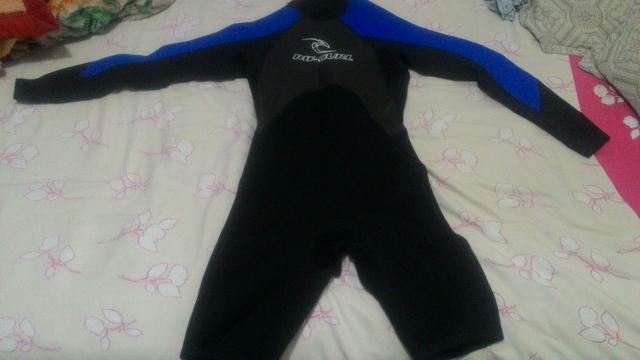 Roupa de surf da Rip Curl neoprene original!