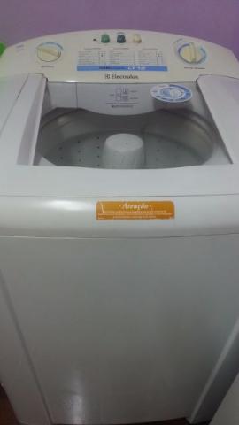 Máquina de lavar roupas Electrolux turbo rápida 12kg