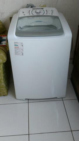 Vende-se uma máquina de lavar de 15kg Electrolux