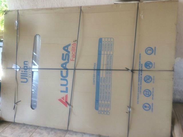 Vendo porta balcão na caixa com nota