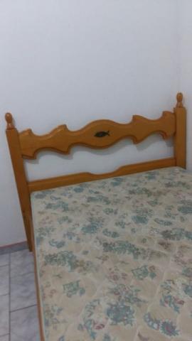 Cama de casal com colchão