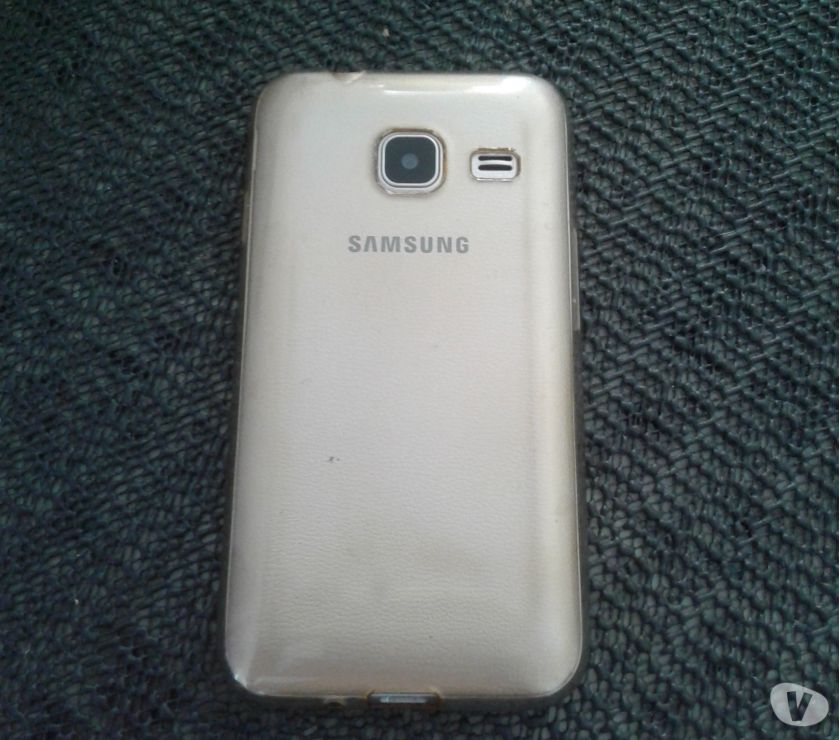Celular Samsung J1 mini dourado