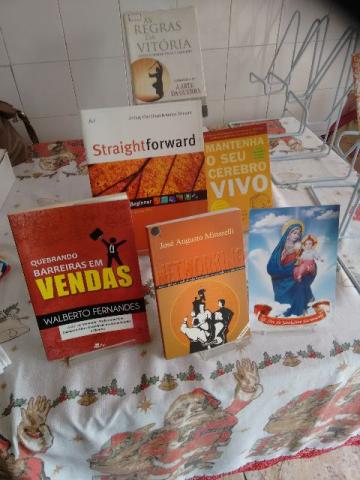 Display de acrilico para livros e cartões