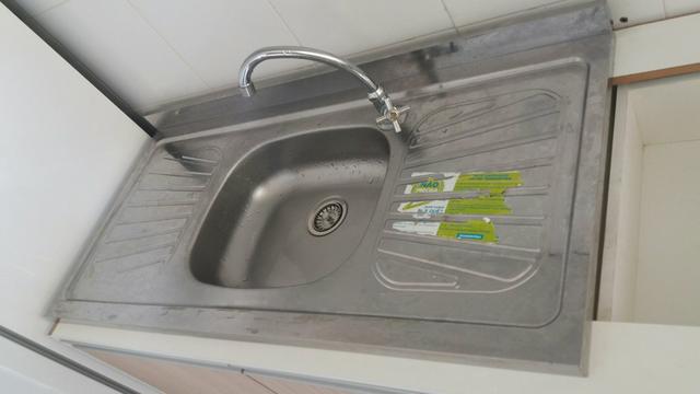 Pia Tramontina com a torneira