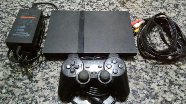 Playstation 2 Ps2 + brinde (Leia)