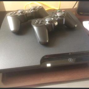 Ps3 com dois controles