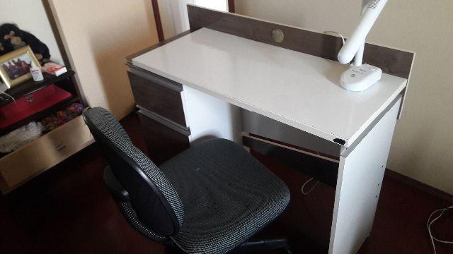 Conjunto de sofá e poltrona