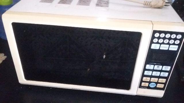 Forno micro-ondas 18l philco