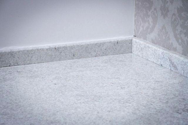 Lote 36 metros rodapes de 705 por420