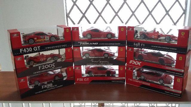 Miniaturas de Ferraris Radio controle 0km