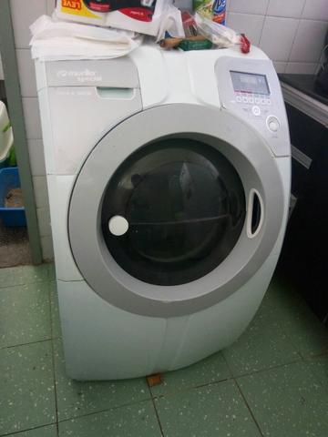 Máquina de lavar - Lava e seca semi-nova 850 reais