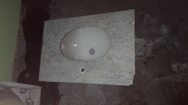 Pia para banheiro em granito (2 pias)