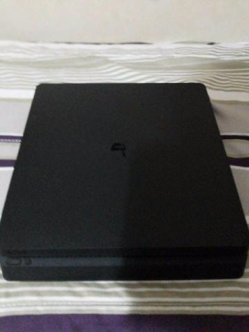 PlayStation 4 Slim na garantia