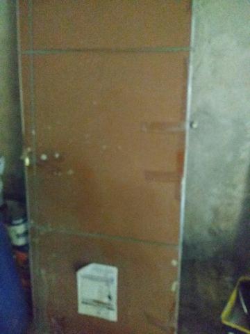 Porta basculante direita