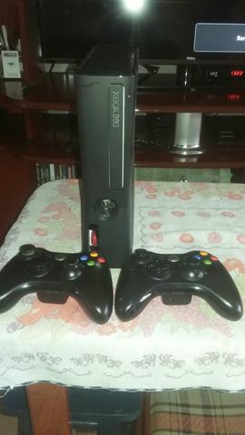 Vendo XBOX 360 Slim Destravado