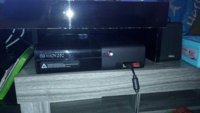 Xbox 360 super slim por PlayStation 3