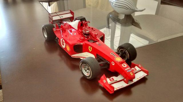Carrinho fórmula 1 Ferrari
