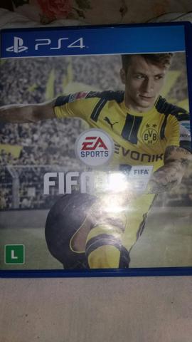 FIFA 17 PS4 usado