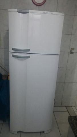 Geladeira Electrolux DC49A super freezer