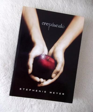 Livro Crepúsculo / Stephenie Meyer em perfeito estado