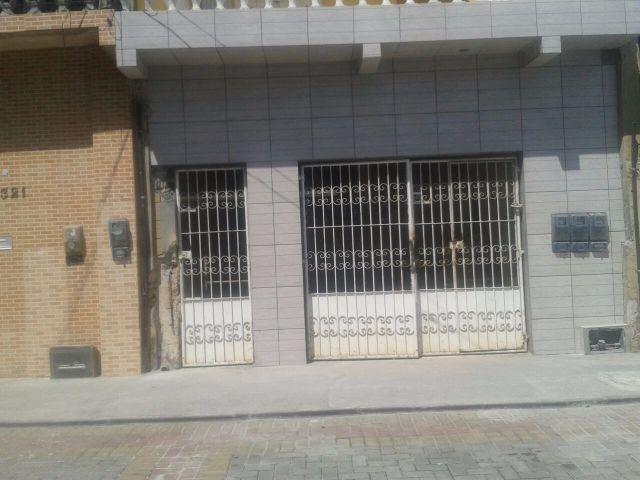 Portão de ferro garagem e portão de entrada R 