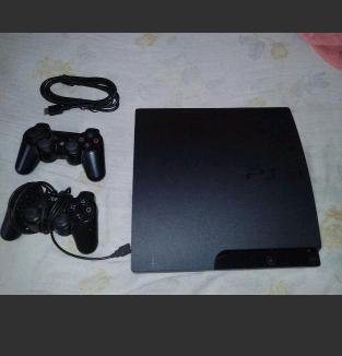 Ps3 com dois controles