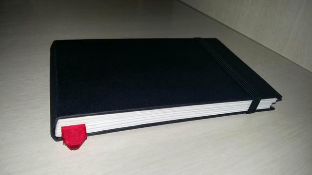 Sketchbook pocket - black