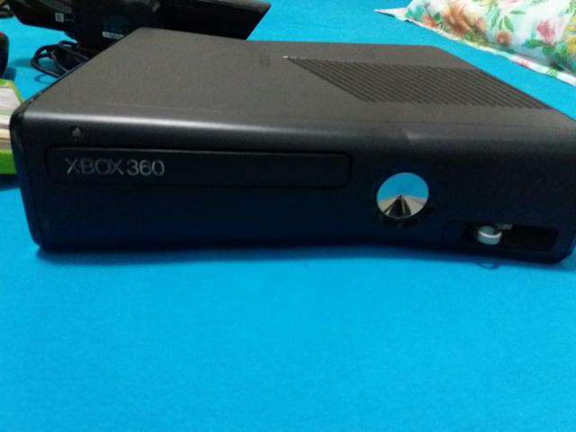 XBOX 360 com Kinect, Controle e Jogos