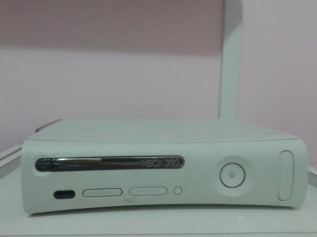 Xbox 360 com hd 120 gigas e 2 controles