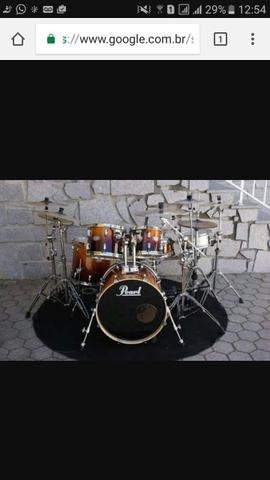 Procura-se baterista