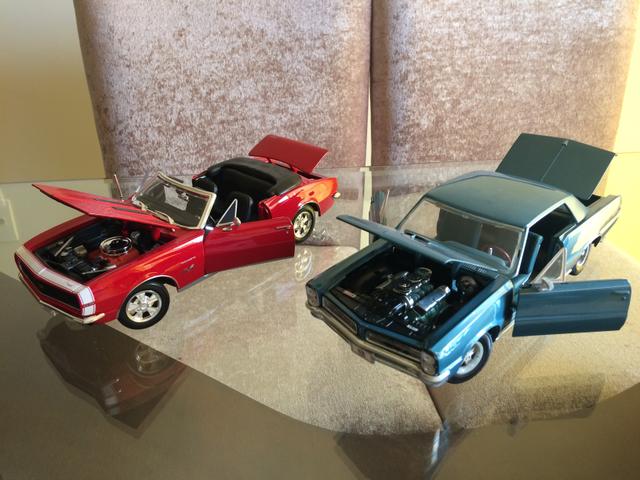 Camaro RS SS 69 e Pontiac GTO  Maisto