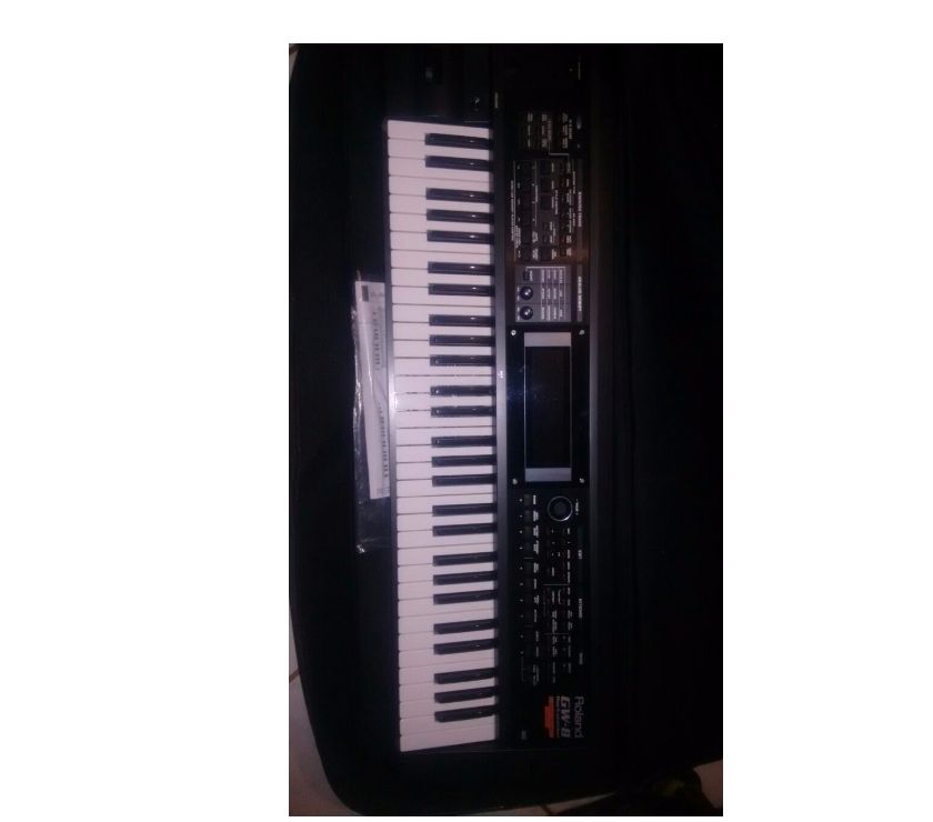 Teclado Arranjador com ritmos brasileiros GW-8 Roland