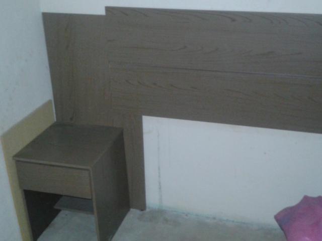 Cabeceira de cama box com gavetas nos dois lados