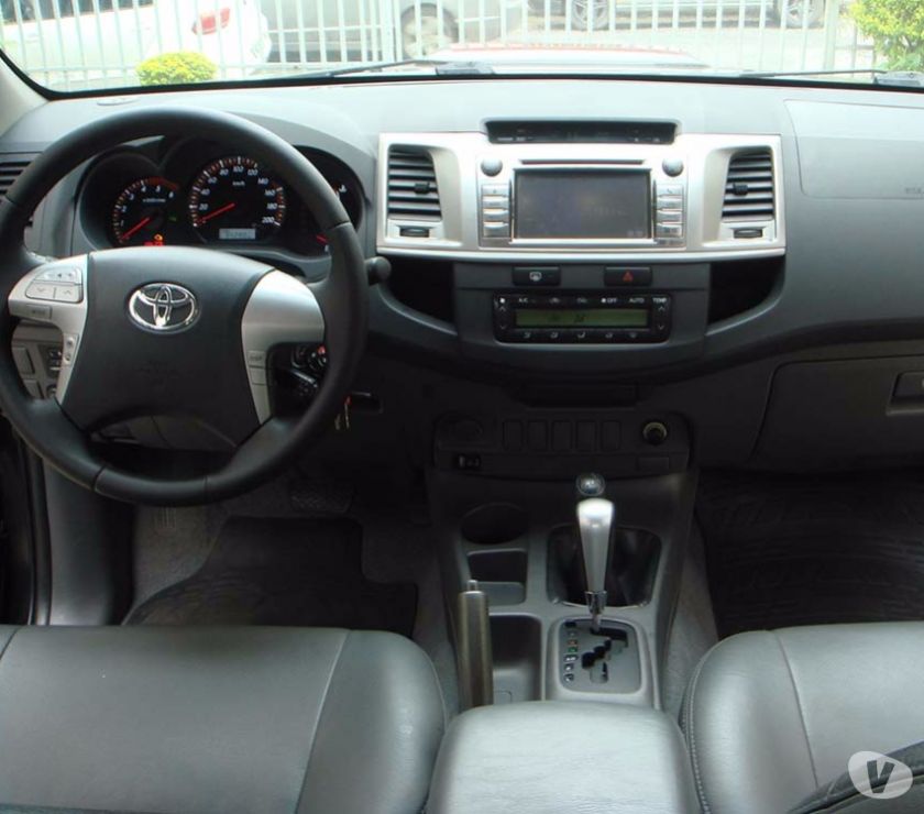 Hilux Srv CD D-4D 4x4 3.0 Autom. Diesel 