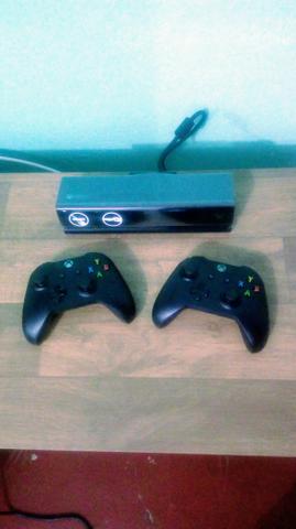2 controles e kinect para Xbox one