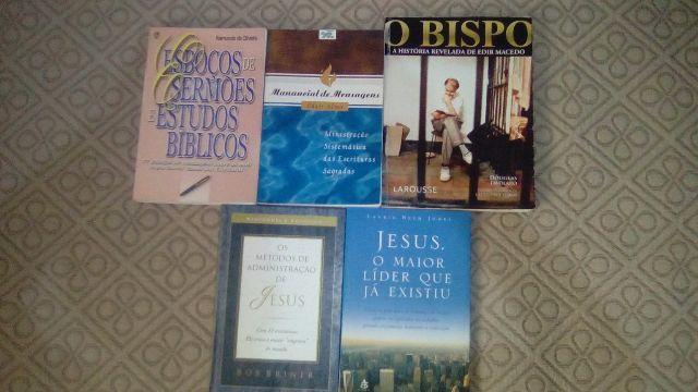 5 livros evangélicos de 50 reais por apenas 40 reais o