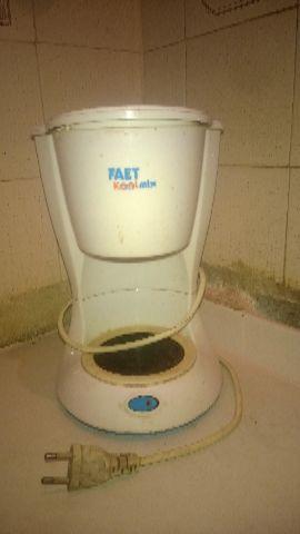 Cafeteira Faet