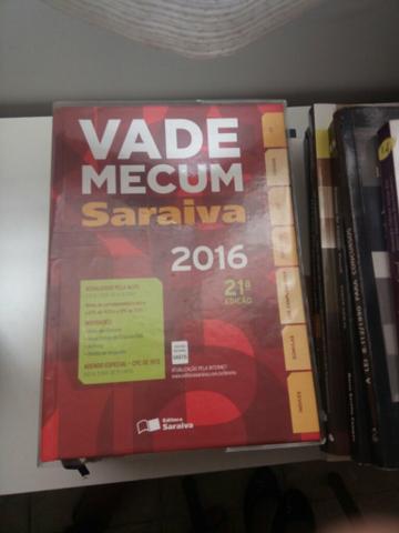 Livros de Direito e Administração