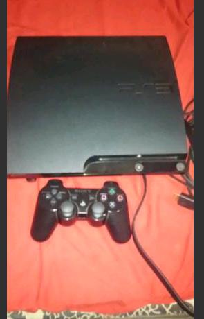 Ps3 com dois controles originais