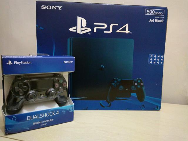 Ps4 lacrado+ controle original