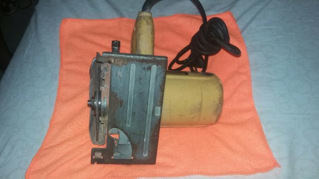 Serra circular pouco tempo de uso